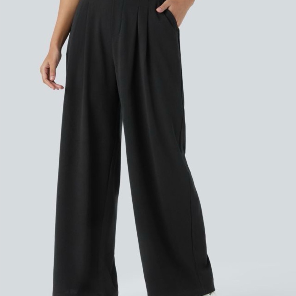 HALARA Black Wide-Leg Pleated Pants